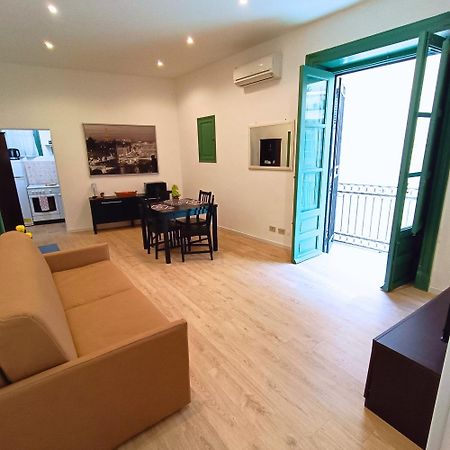 דירות פלרמו Centro Storico Casa Bellini ***** מראה חיצוני תמונה